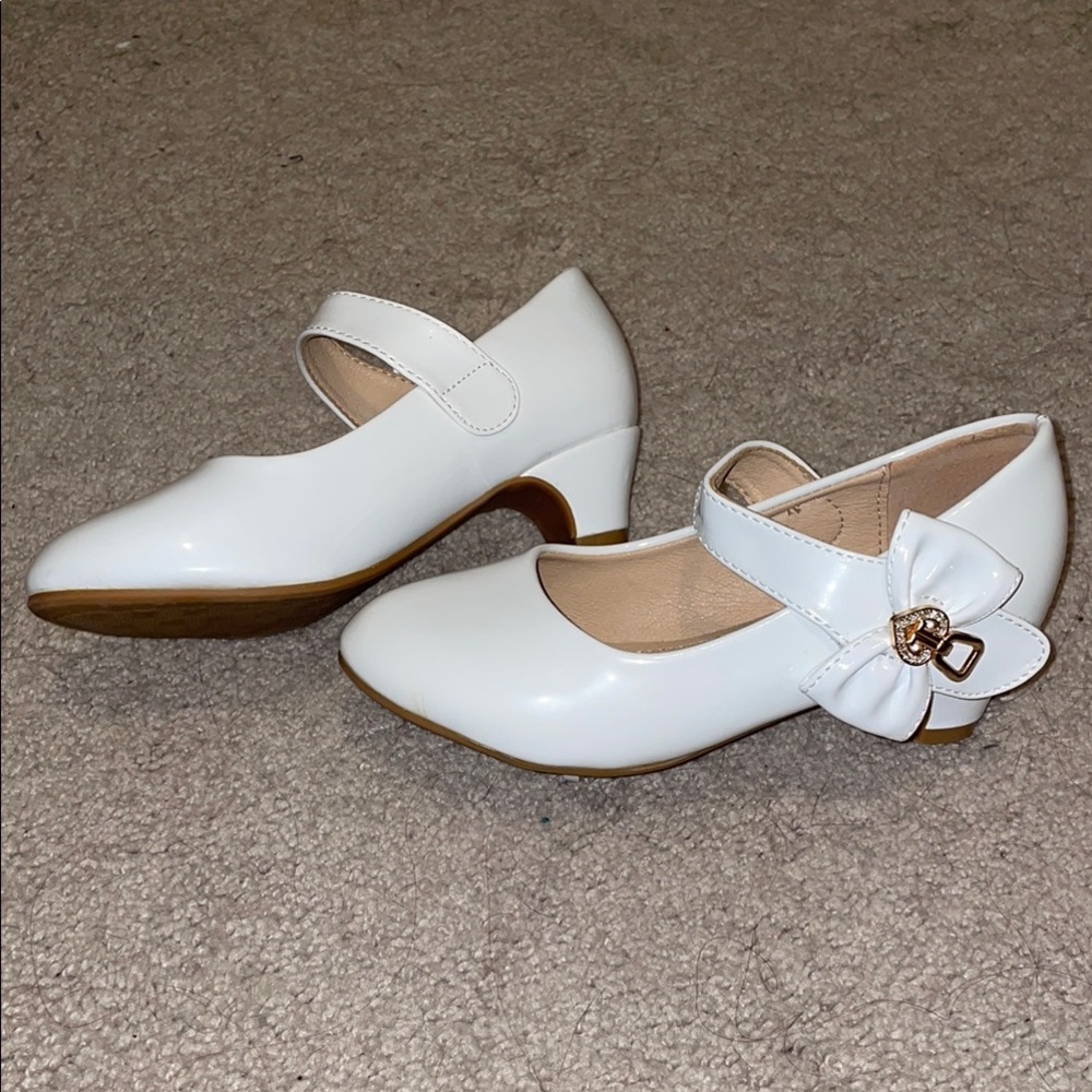 Girls Low Heel Shoes with Bow Accent